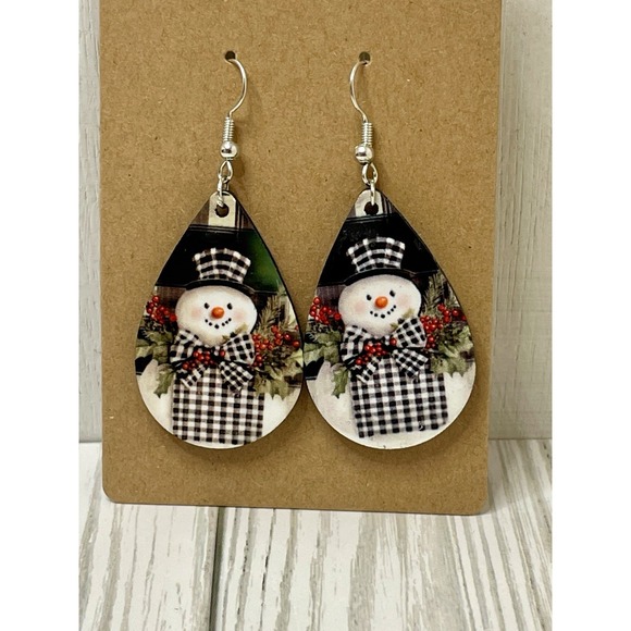 Cute Snowman Pierced Earrings Teardrop Dangle 2" - Picture 1 of 5